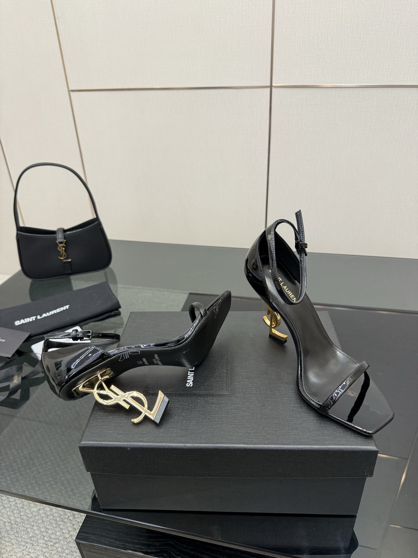 YSL OPYUM SANDALS IN PATENT LEATHER