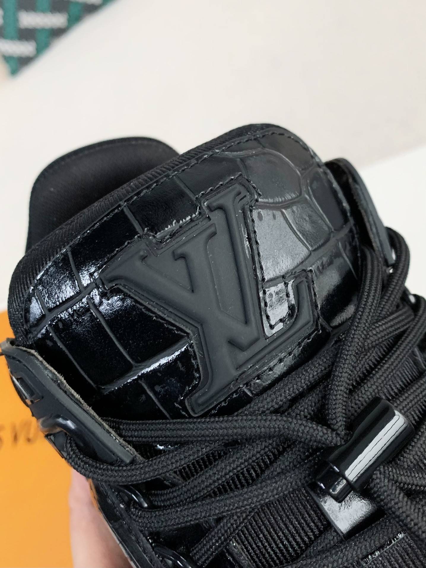 L*V TRAINER MAXI SNEAKERS