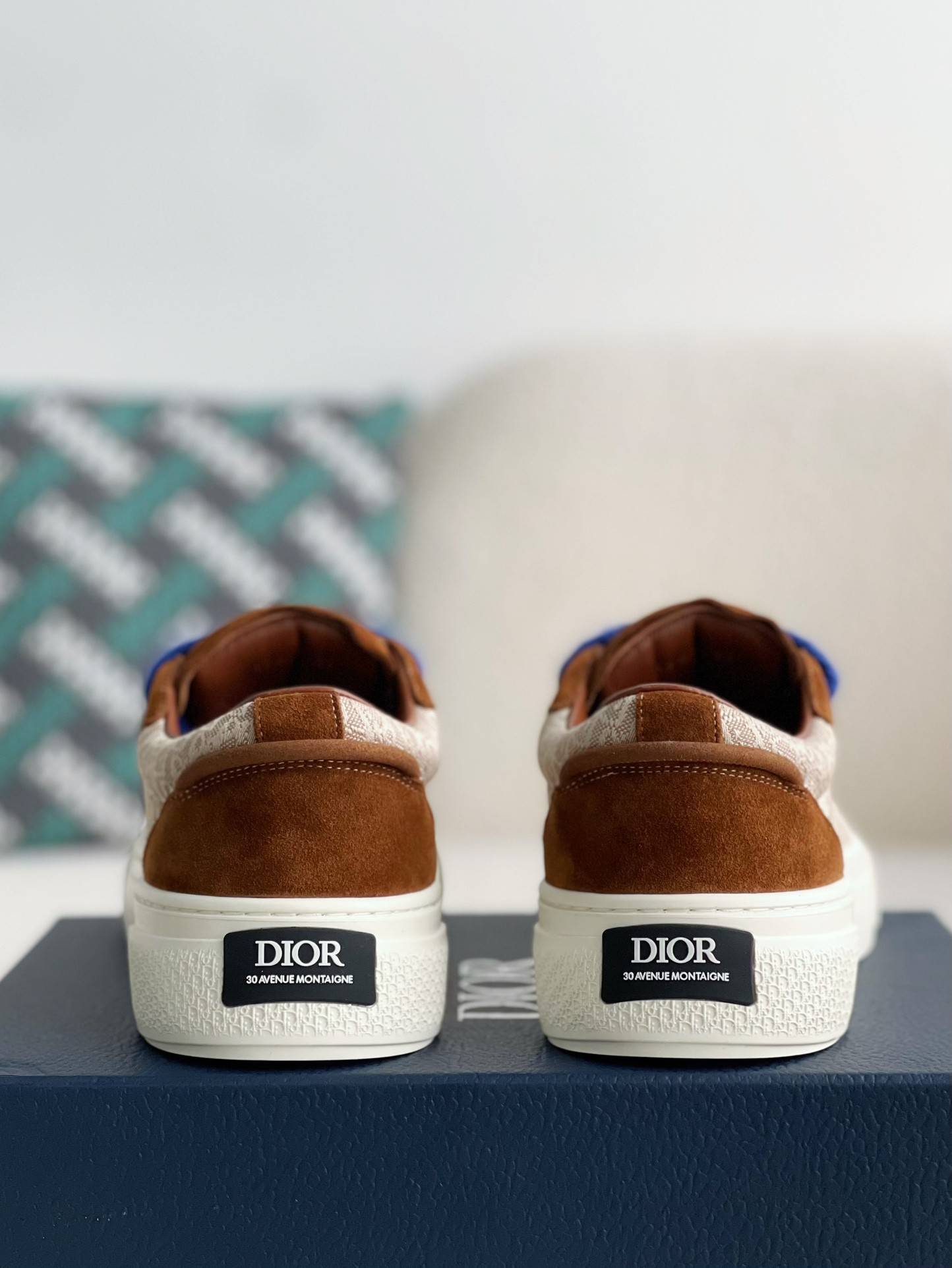 D*OR New B33 Sneaker