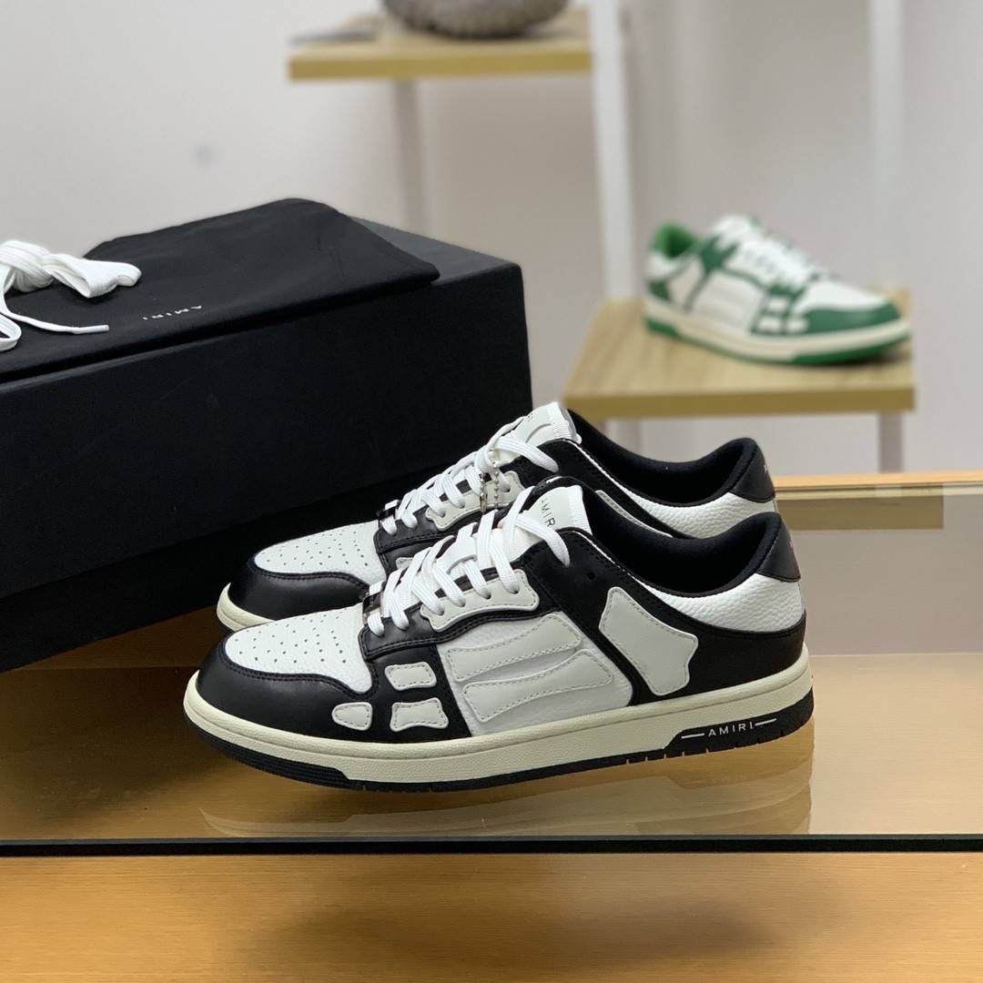 A*RI Bone Sneakers