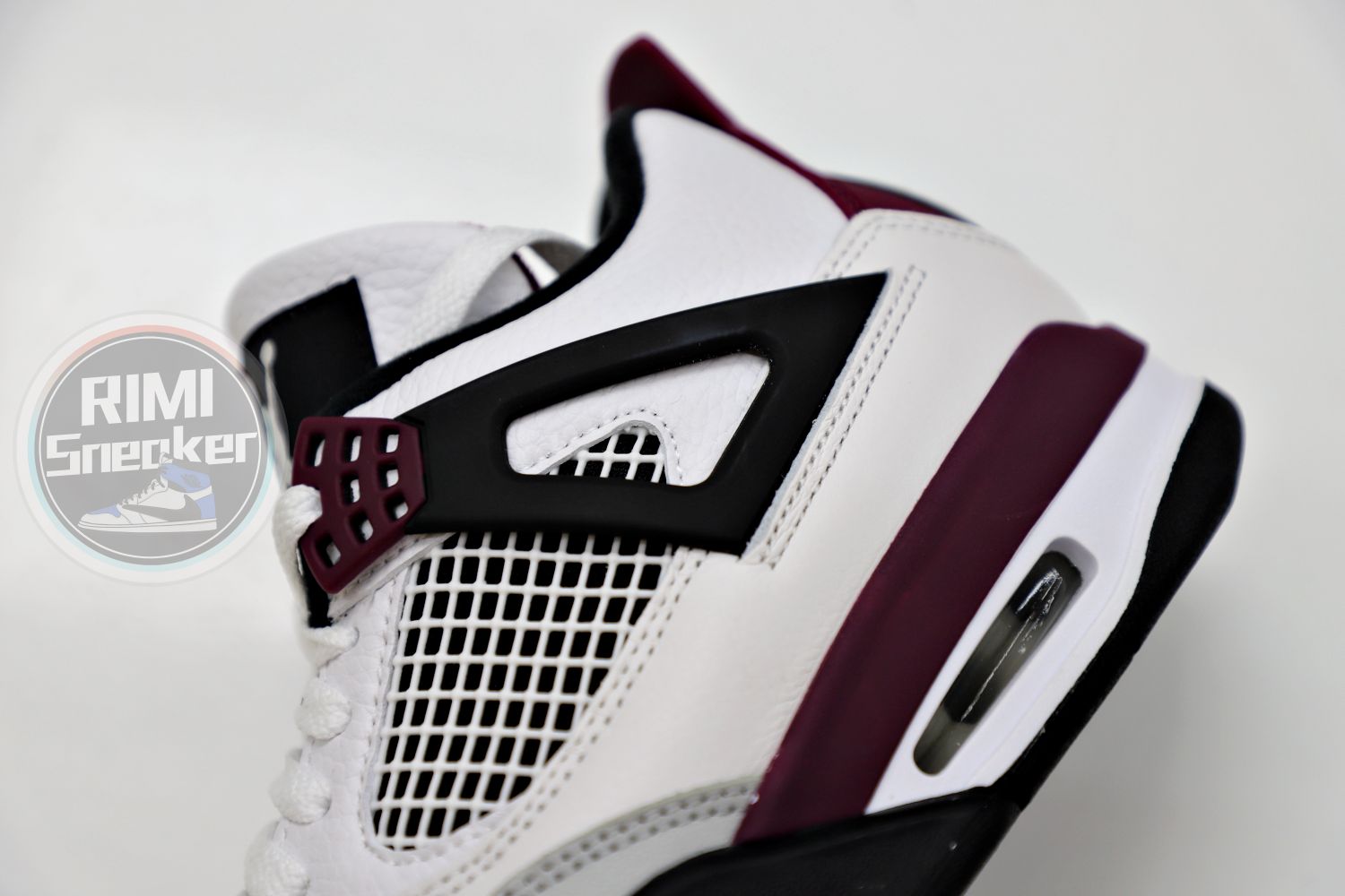 AIR JORDAN PARIS SAINT-GERMAIN X AIR JORDAN 4 RETRO