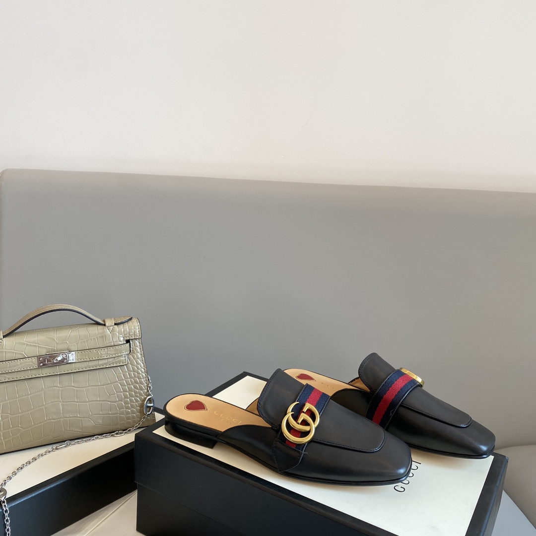 Gucci Leather Slippers