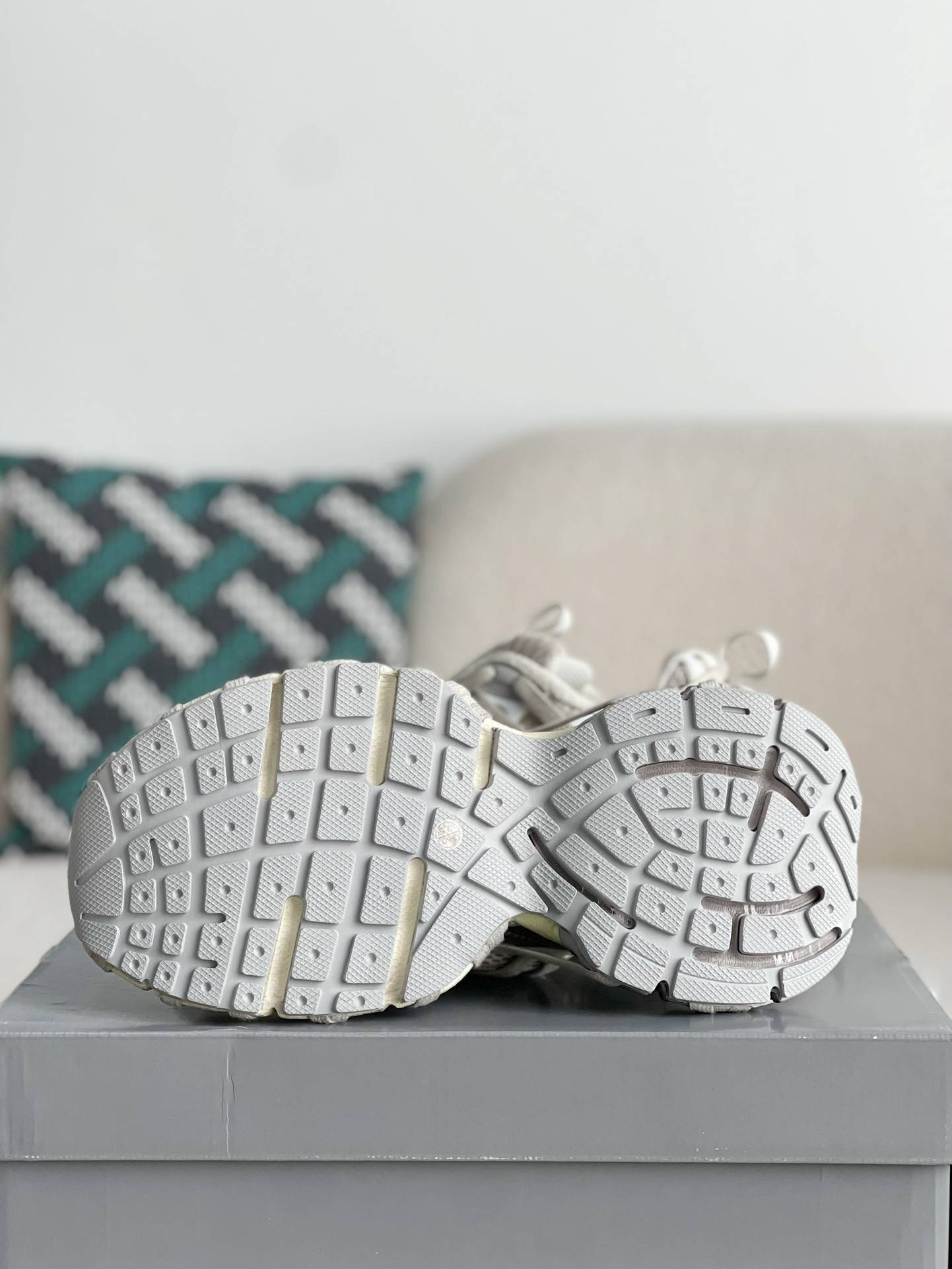 BLCG Runner Sneakers