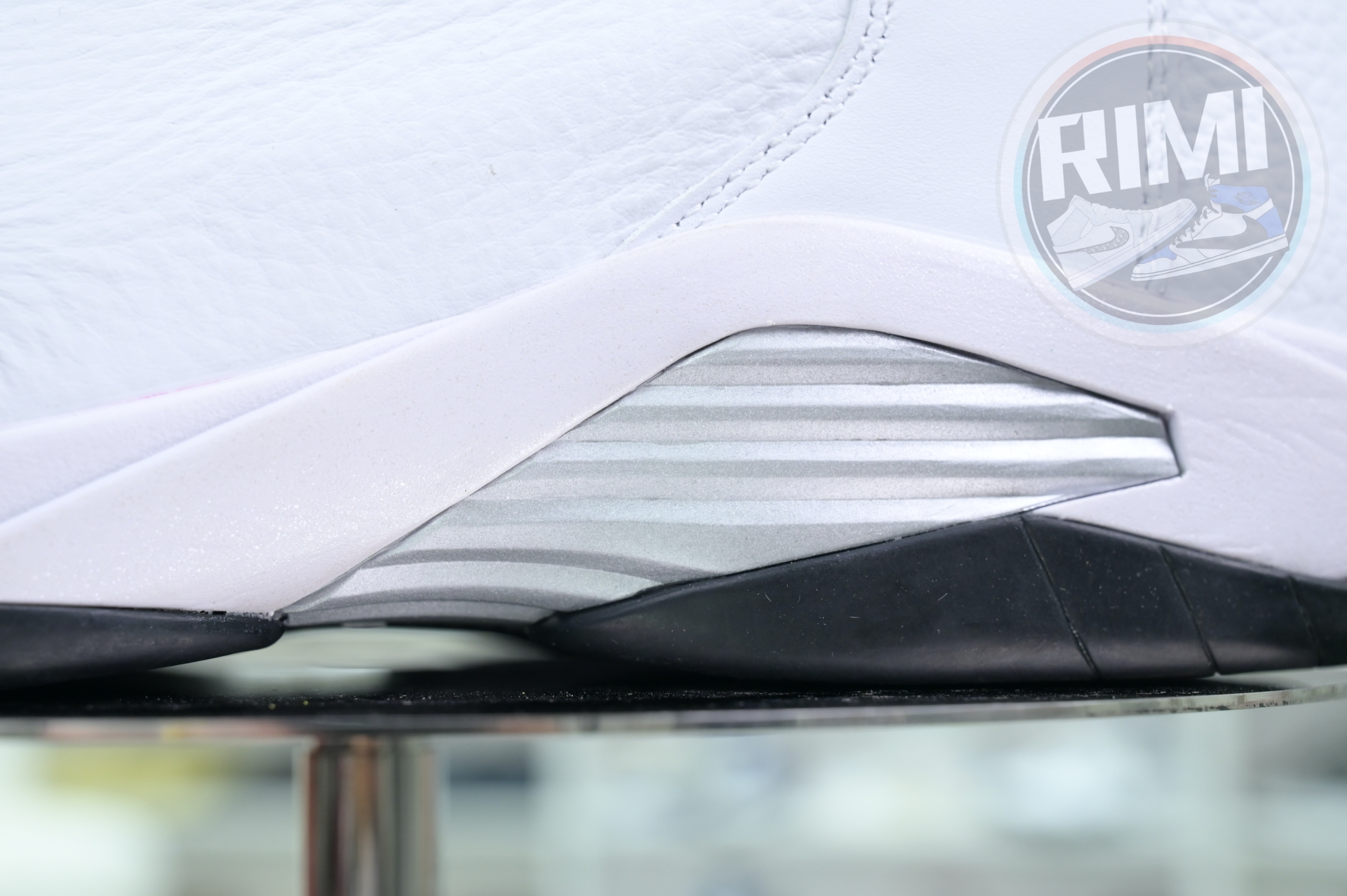 Jordan 14 Retro Black Toe (2024) 487471-160