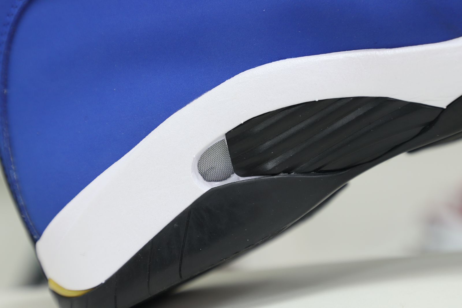 Jordan 14 Retro Laney (2023) 487471-407