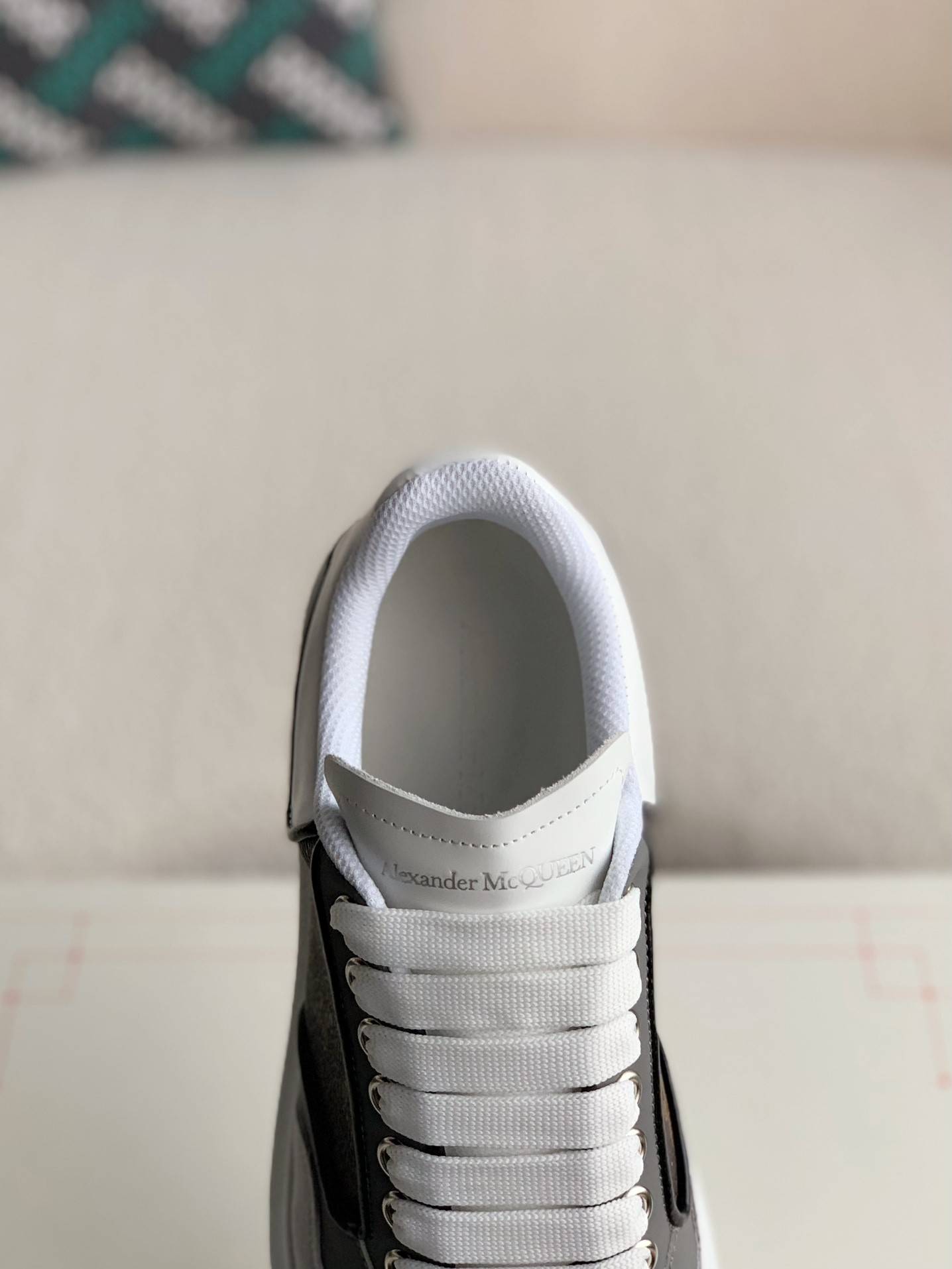 Alexander McQueen x L*V versatile Sneakers