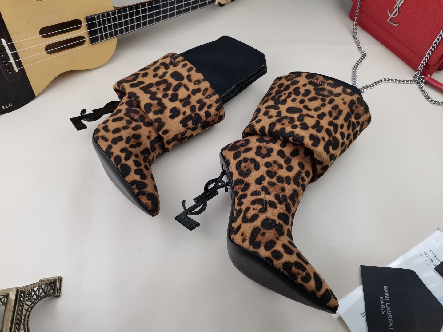 YSL classic letter metal heel 22-inch boots, elastic boots Heel height: 10.5CM Size: 35-42 (41.42 custom-made, no return or exchange)