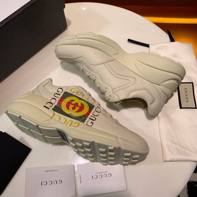 GU*IRetro Clunky Sneaker