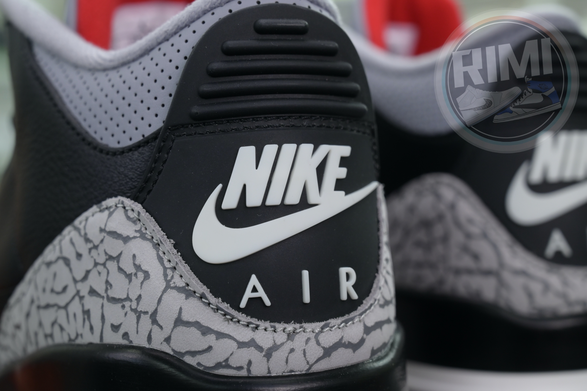 Air Jordan 3“Black Cement Reimagined”