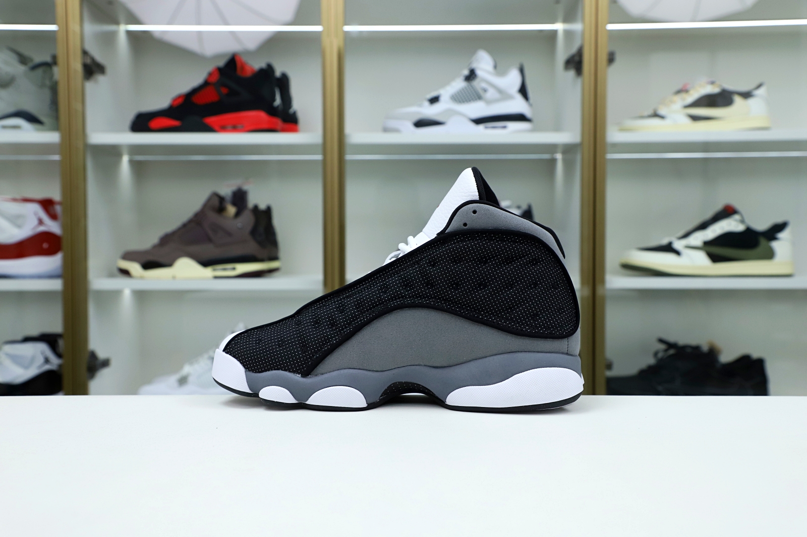 Jordan 13 Retro Black Flint DJ5982-060