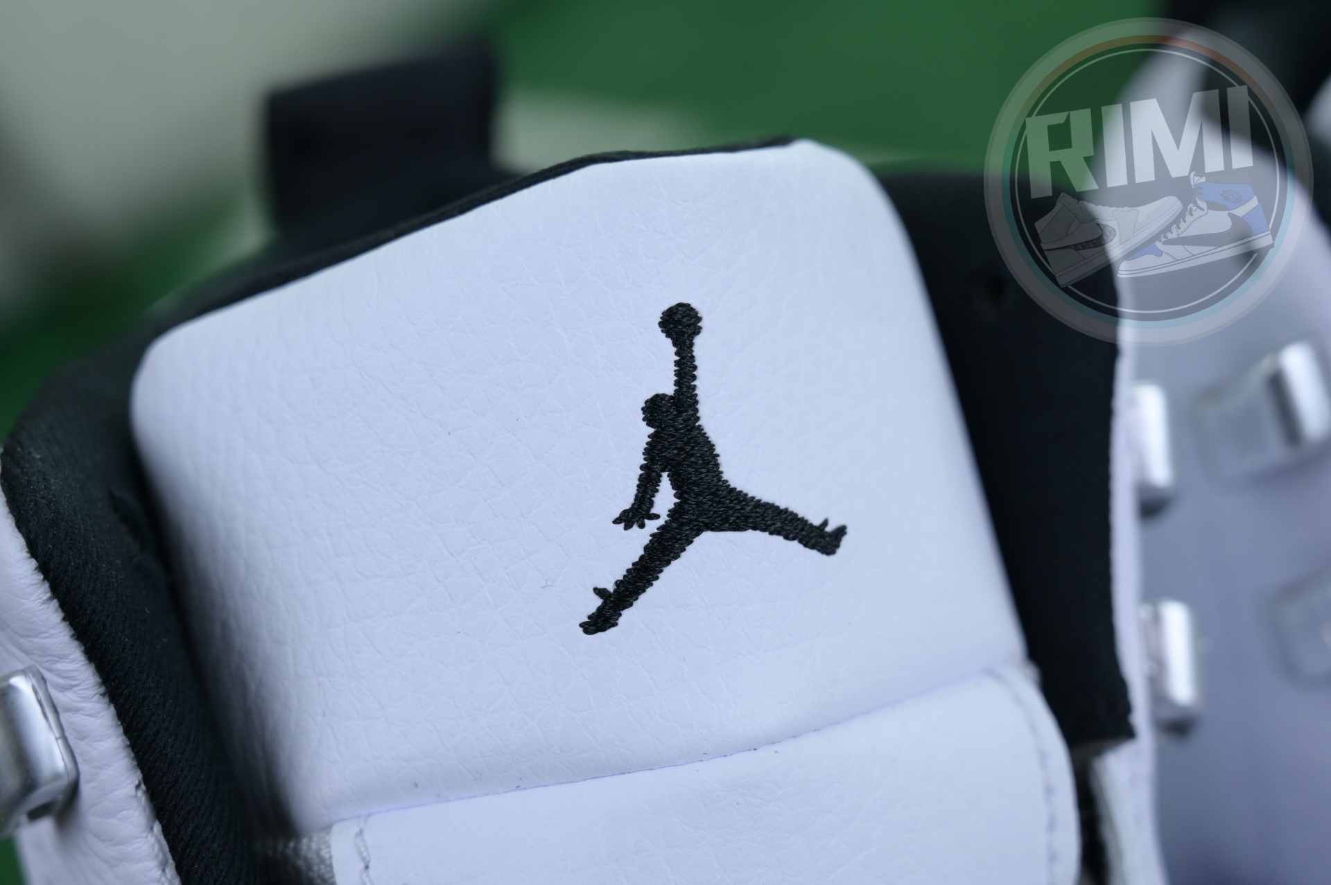 Jordan 12 Retro Blueberry CT8013-140