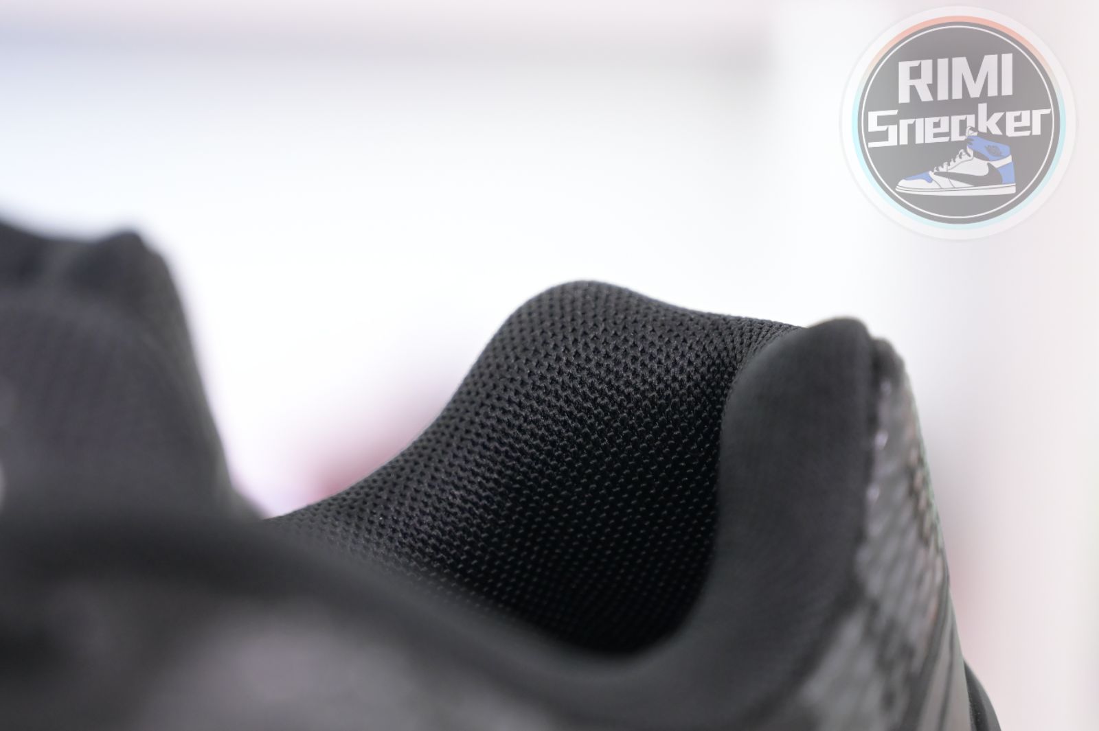 Supreme x Nike Air Max Dn