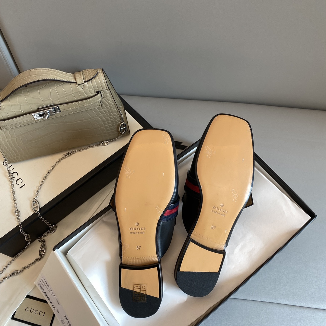 Gucci Leather Slippers